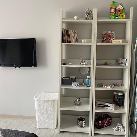 Iva Luxury Apartament Roese Buitenkant foto