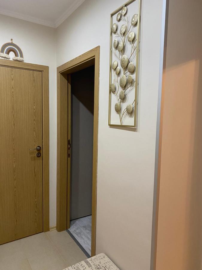Iva Luxury Apartament Roese Buitenkant foto