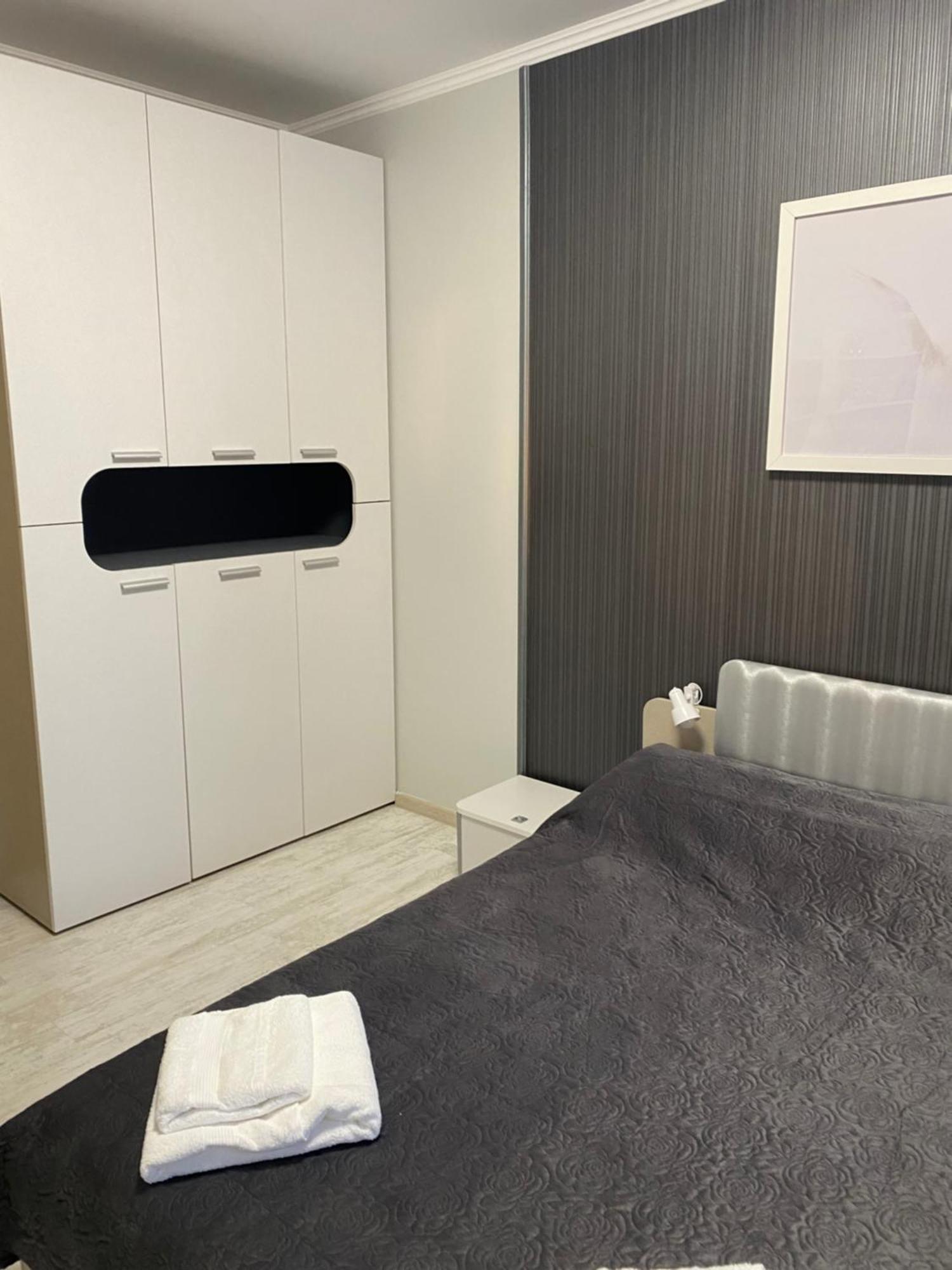 Iva Luxury Apartament Roese Buitenkant foto